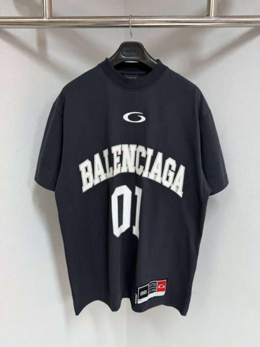 Balenciaga T-Shirt Black White