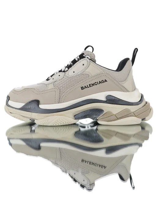 Balenciaga Triple S Malla de Piedra – Iconic Oversized Multi-Material Sneakers