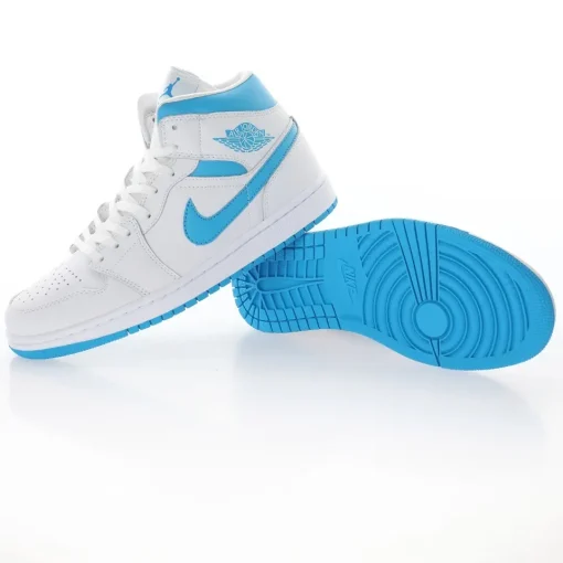 Nike Wmns Jordan 1 Mid “UNC”