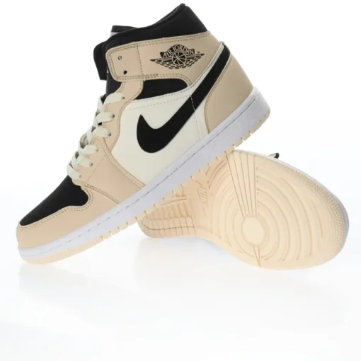 NIKE Wmns Air Jordan 1 Retro Mid”Barely Orange”