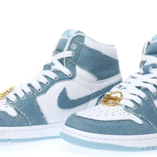 Nike Wmns Air Jordan 1 Retro High OG”Denim”
