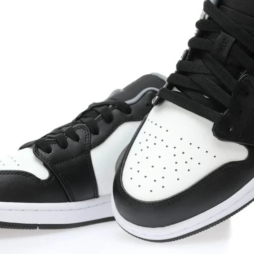 Nike Air Jordan 1 Low”Light Smoke Grey”
