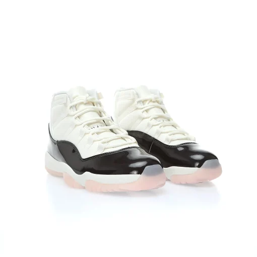 Nike Wmns Air Jordan 11 Retro High”Neapolitan “