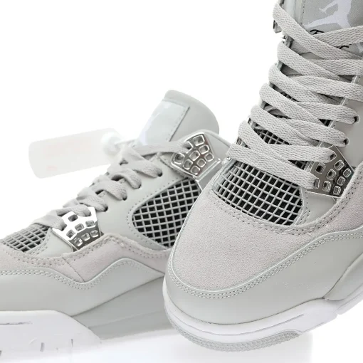 Nike Wmns Air Jordan 4 Retro”Frozen Moments”