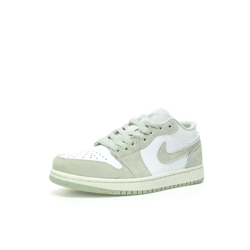 Nike Air Jordan 1 Low SE”Seafoam”