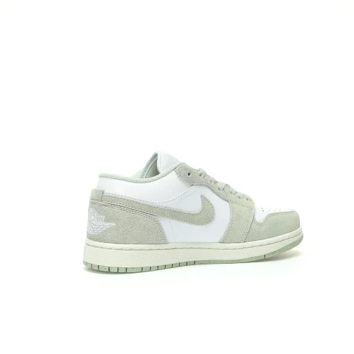 Nike Air Jordan 1 Low SE”Seafoam”