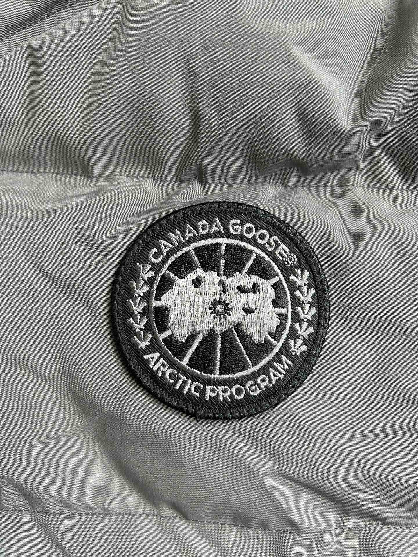 Canada Goose Down Jacket Grey - Imagen 2