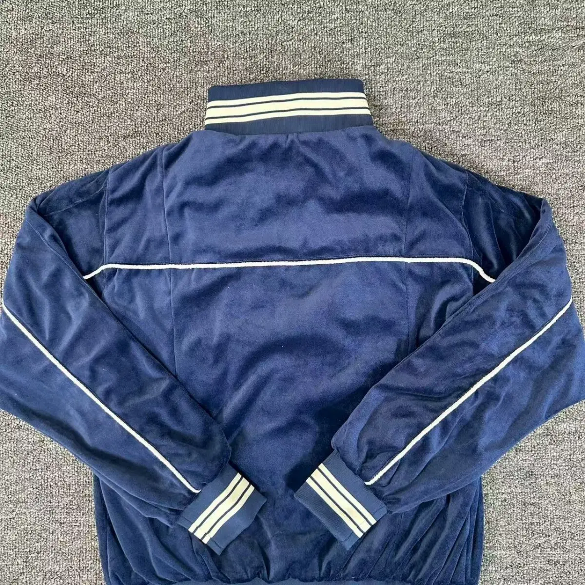 Corteiz CRTZ VVS Uptown Velour Track Jacket Navy - Imagen 2