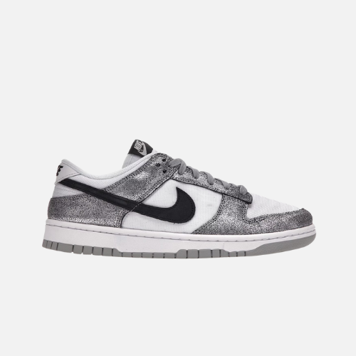 Nike Dunk Low - Metallic Silver