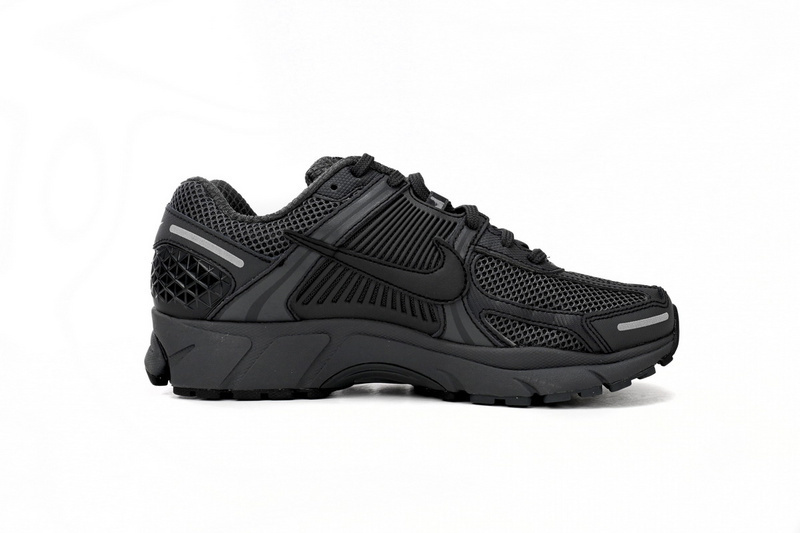NikeAir Zoom Vomero 5 Black - Imagen 2