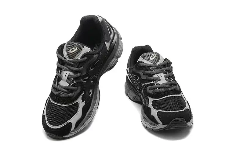 ASICS GEL-NYC Sneaker Black – Unisex Sportstyle Heritage Shoes in Graphite Black/Grey - Imagen 2