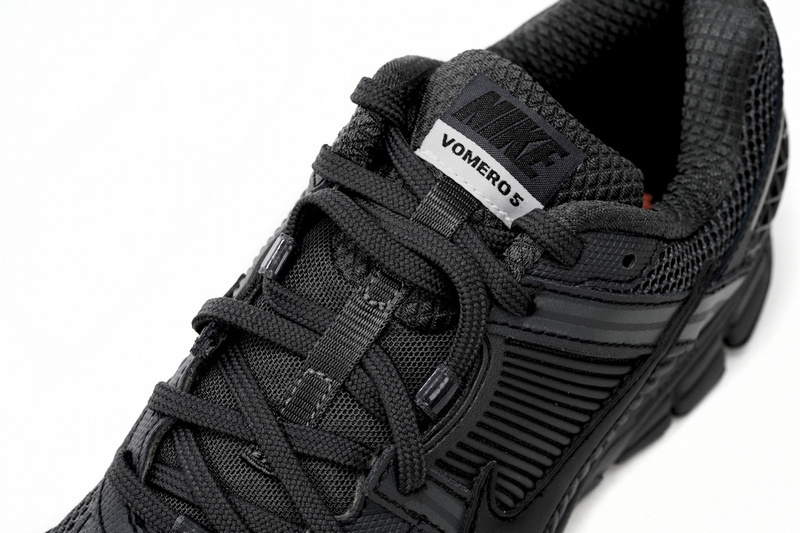 NikeAir Zoom Vomero 5 Black - Imagen 3