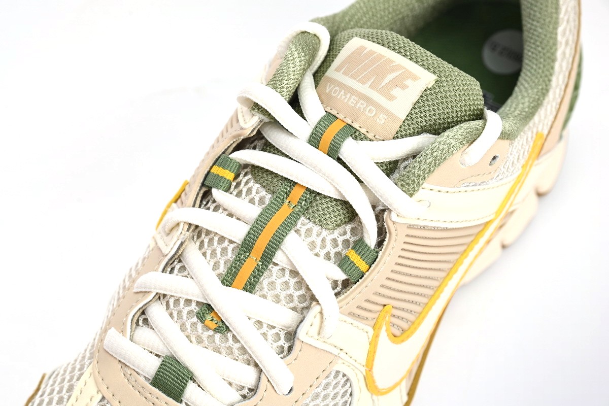NikeAir Zoom Vomero 5 Beige Green