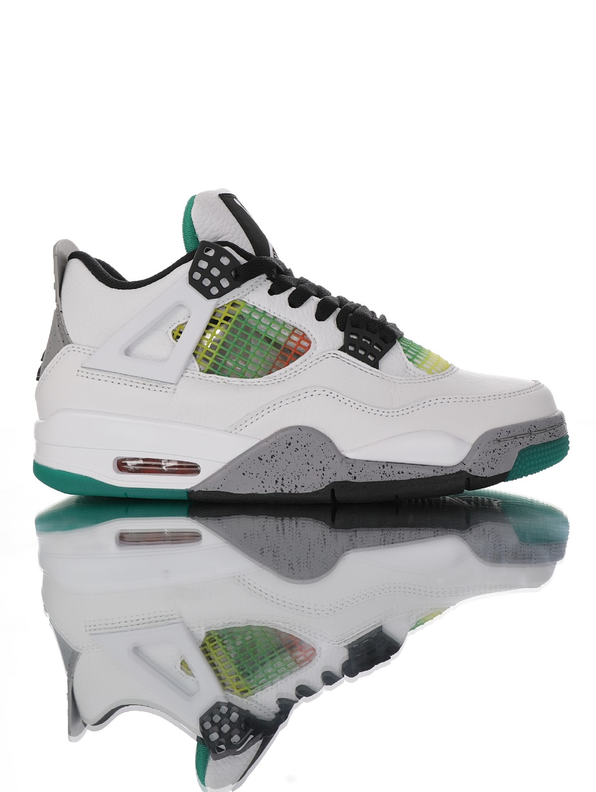 Nike Air Jordan 4 Retro WMNS”Rasta”